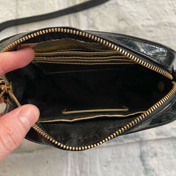 Michael Kors mini crossbody bag w/zipper closure black & gold 6”x4.5” - Picture 9 of 11